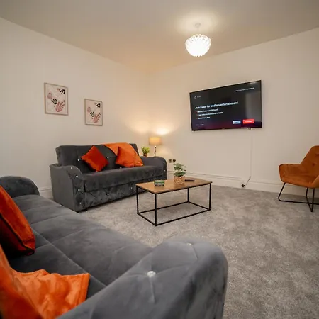 Stylish 3-Bedroom Townhouse In Leeds: Ideal For Leisure & Corporate Stays Лидс Экстерьер фото