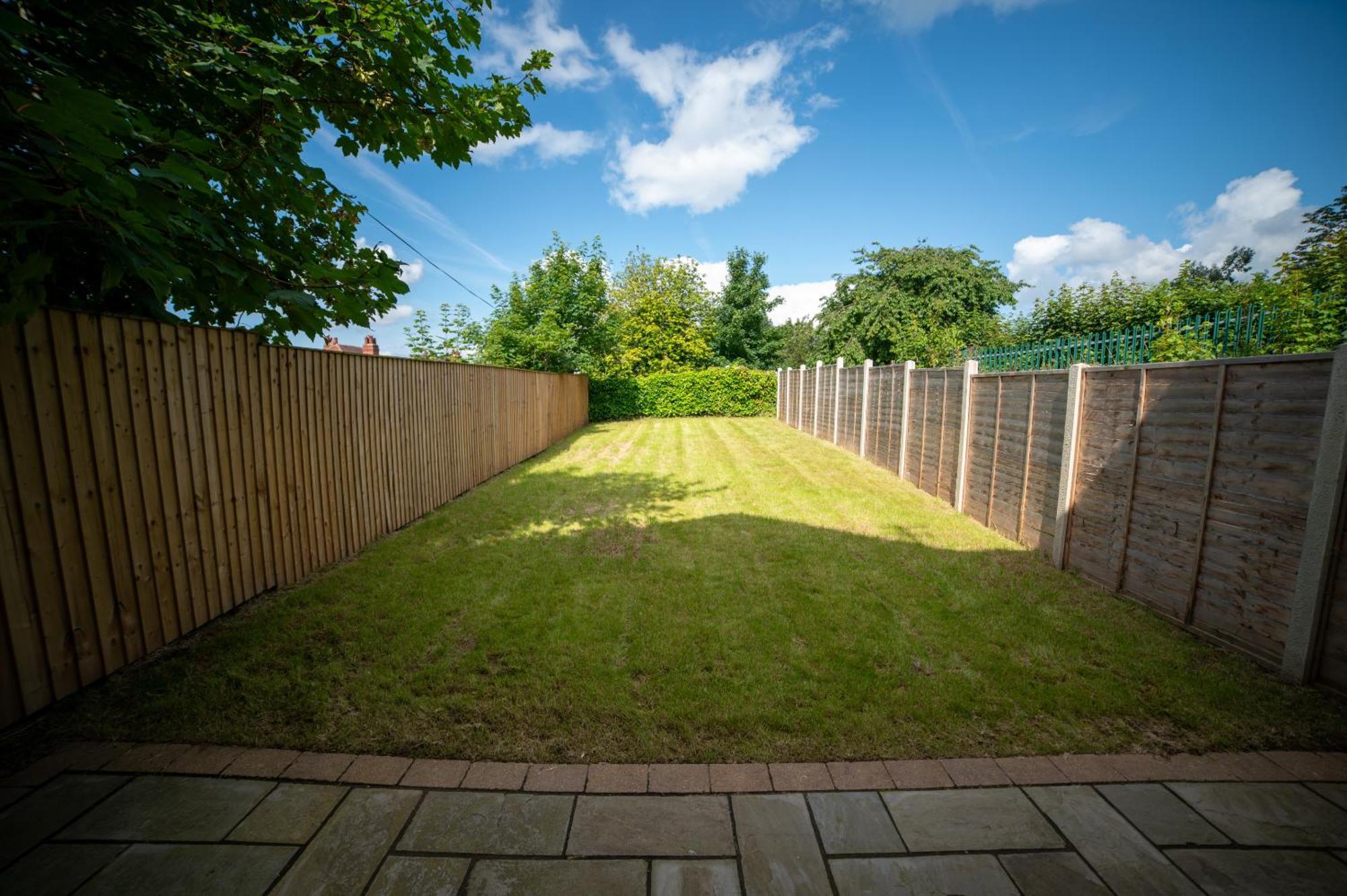 Апартаменты Stylish 3-bedroom Townhouse In Leeds: Ideal For Leisure & Corporate Лидс