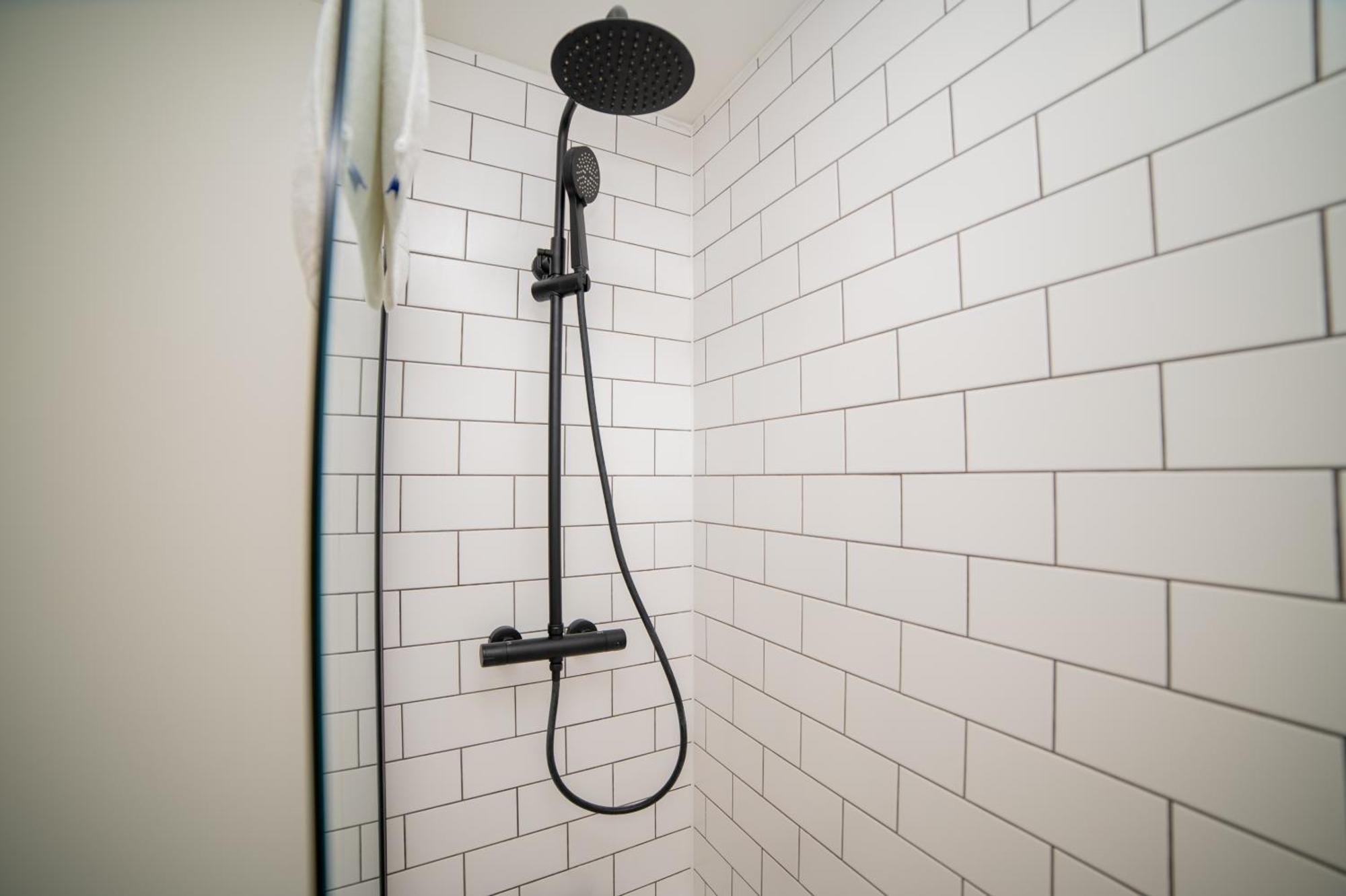 Апартаменты Stylish 3-bedroom Townhouse In Leeds: Ideal For Leisure & Corporate *